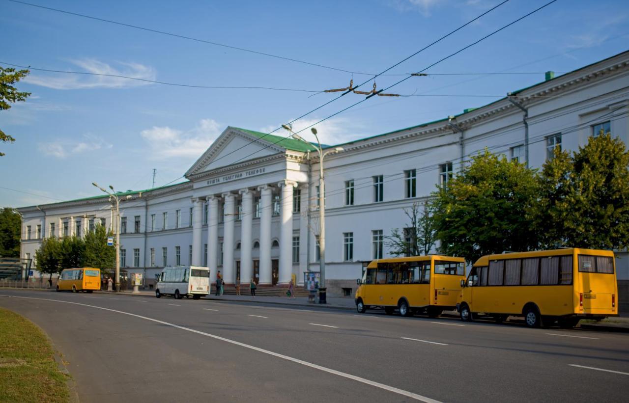 Modern Apartmetns In Town Center Poltava Exterior foto